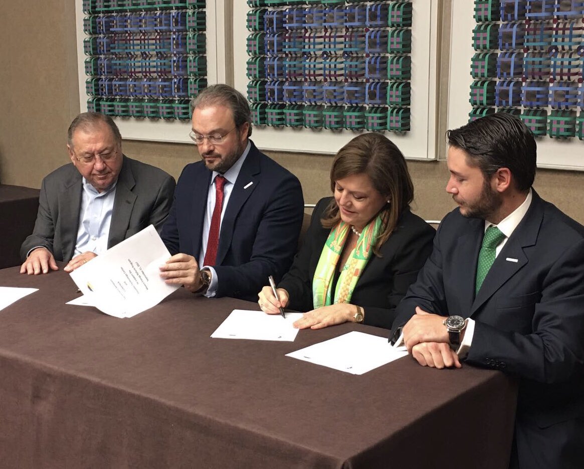 COMENER_MX's tweet photo. #COMENER único que representa a la cadena de valor de punta a punta aliado del @HouTechCenter para apoyar #ProyectosTecnológicos mexicanos https://t.co/uRl0dkRiKv