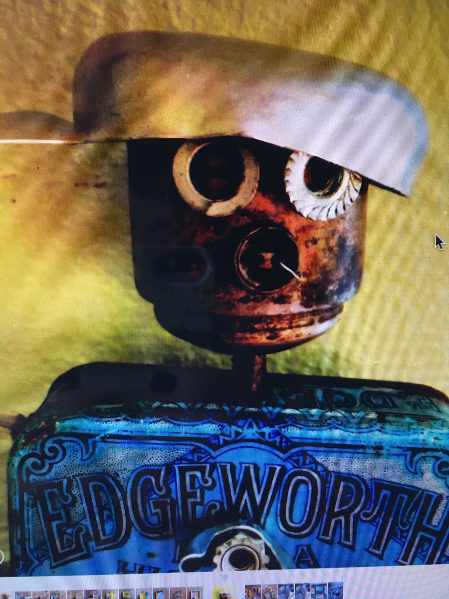 LilGertie's tweet photo. I make robots! #lilrobot #retrorobot #vintage #robot #create https://t.co/tHzMRtYtDq