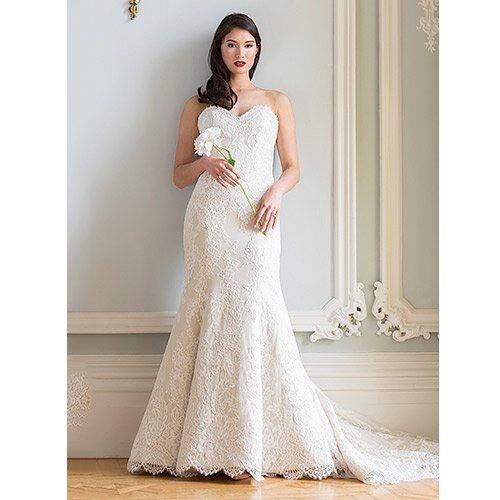 CLOSING DOWN SALE: Marsha (by Augusta Jones) size 14

Was £2399, now £1500
Contact us today on 01635 35113

#Bridalwear #weddingdress #berks