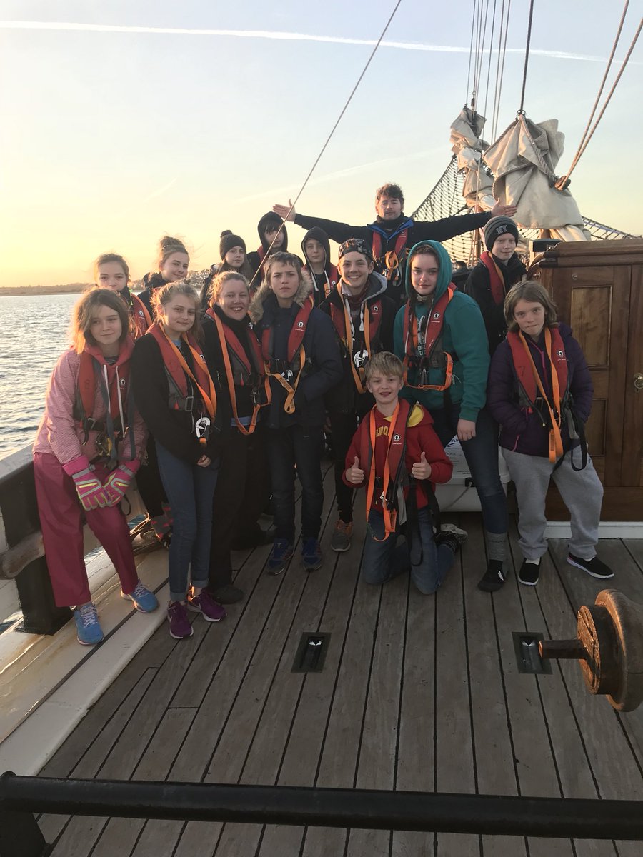 CirdanRhsc's tweet photo. @CirdanTrust QG enjoying that beautiful sunset last night before our night sailing. #RHSC #stunning https://t.co/jHEbFRCGQd