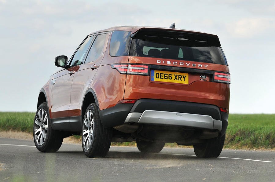polestardesign's tweet photo. Designers at #LandRover , what happened? How did you end up with THIS! #design #rearview #SUV https://t.co/gYg8RqczwO
