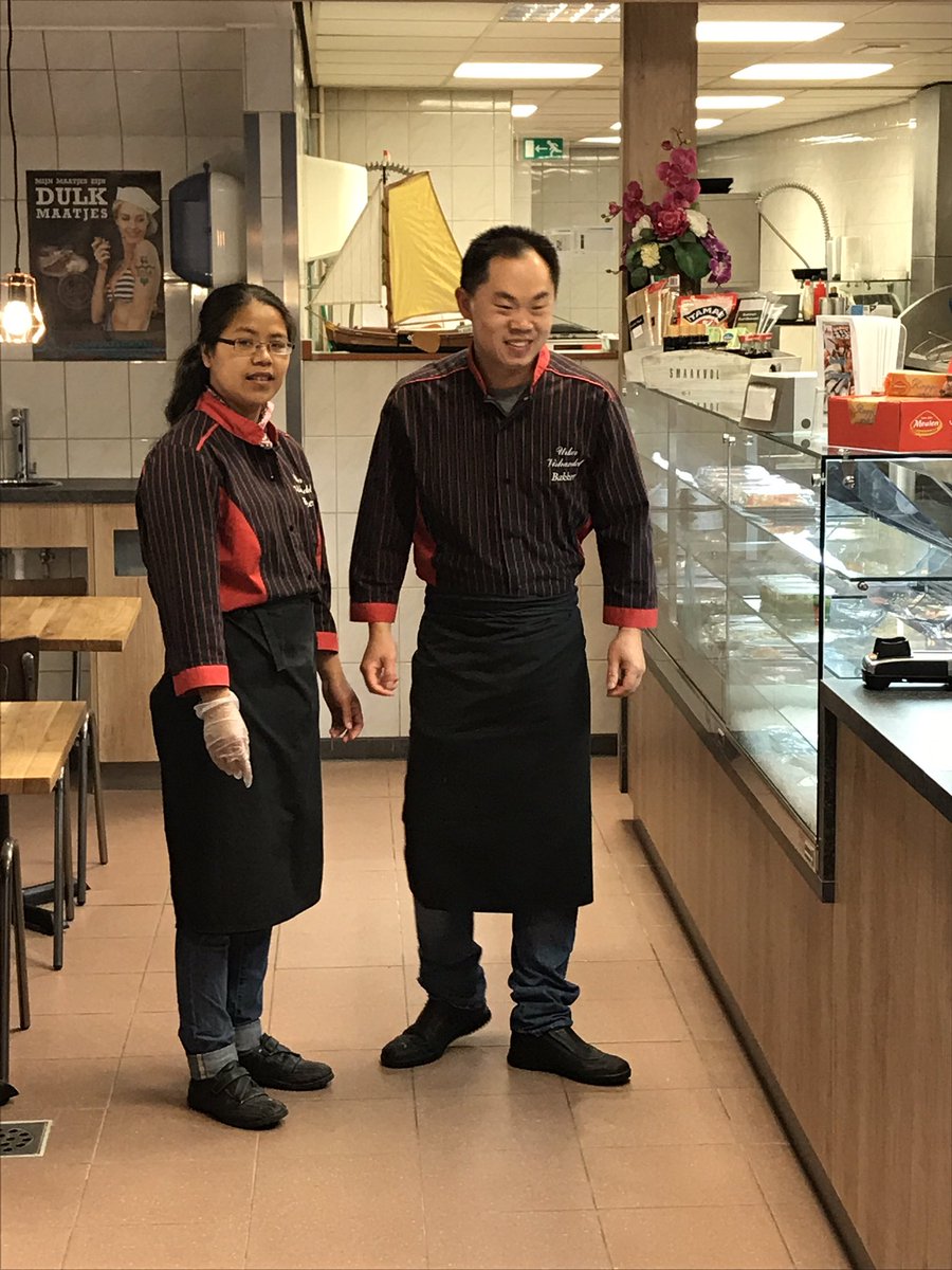 Antonklapwijk's tweet photo. Wat een mooie zaak hebben we er bij gekregen. Fish to go. #gaserop #fredwang #lekkerstraatje https://t.co/Z5OqeR8We3