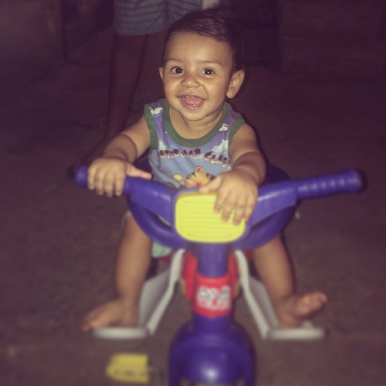 Thay_pietro's tweet photo. Não há nada mais lindo do que quando você sorri. #MeuMundoAzul #MeuMenino #Sapeco 😍💙 https://t.co/hLNmomZYb6