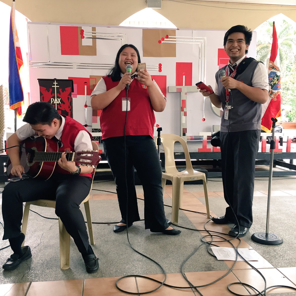 BMG_SanBeda's tweet photo. Lucky to have our Student Council IVP jamming with us today 😄✨ #BeyondSOC #DecodeIdentity https://t.co/hsP3vvmhZN
