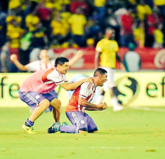 elClubOlimpia's tweet photo. Sin colores. Sin banderas.
Esta es la nación guaraní.
Vamos #Paraguay! 🇵🇾 https://t.co/iDN6Yy8YIP