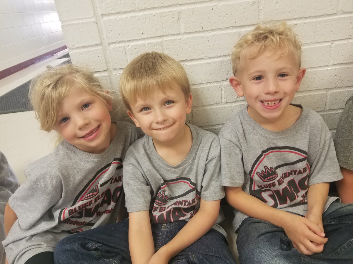 kmcooley5's tweet photo. Lots of Bluff Pride shown today!! #TeamBluff #BluffProud https://t.co/4o0Wwnn12V