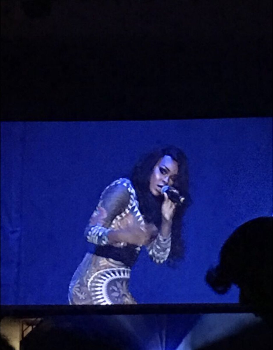 RealPettyPoet's tweet photo. @demimckinney ...From 100, Trade it all, unnecessary trouble! Girl I’ve been WAITING! I was singing so loud at the #Buffettour... 2/3 https://t.co/ocuqgmwylE