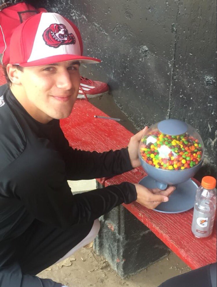 RED SQUAD tweet media