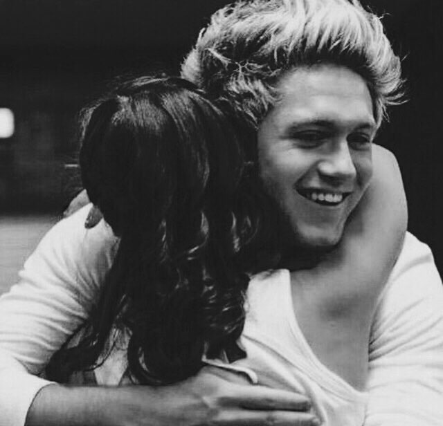 sunshinedxx's tweet photo. Someday I will have you in my arms💛 {@NiallOfficial} https://t.co/TLa5Ks5h2B