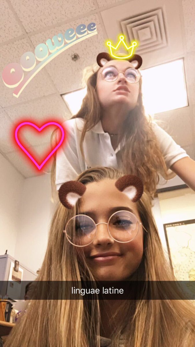 esalmon23's tweet photo. Happy happy birthday @kimel_caroline !!! Glad we get to survive magistras class together again!! https://t.co/lJW1NSc1l7
