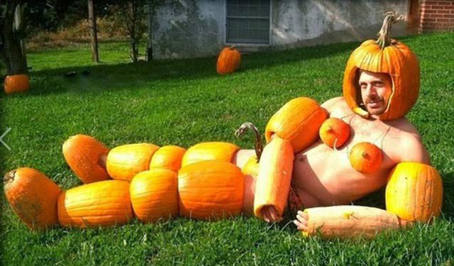 hanna_santanna_'s tweet photo. found my Halloween costume https://t.co/rCvps13kX3
