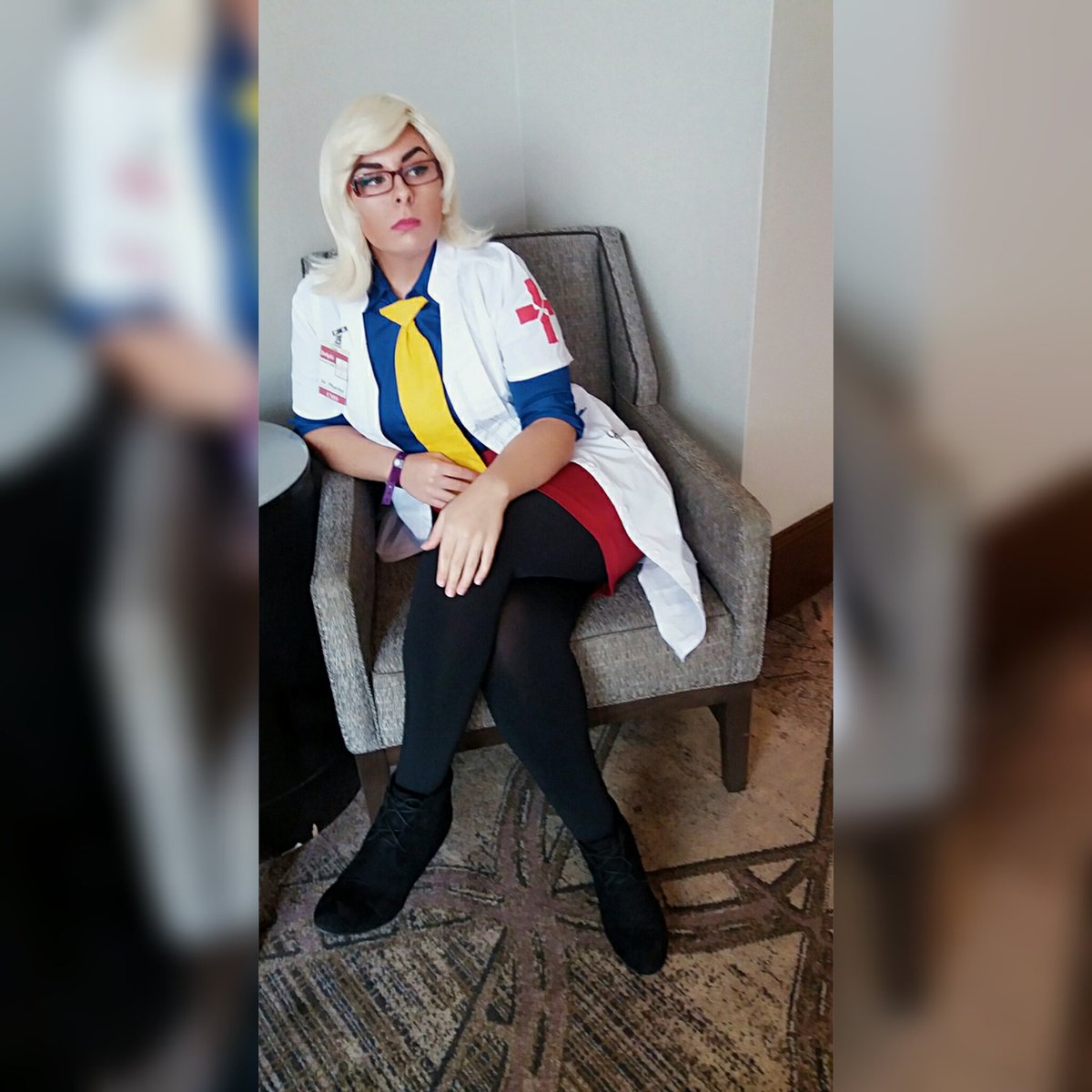 Caffeinekin's tweet photo. In a Pharma mood so heres my Pharma cosplay!
The lovely design is by @jnwiedle
#tfcon #MTMTEcosplay #tfpharma #mtmtepharma #humanformer https://t.co/61apC0Vhkj