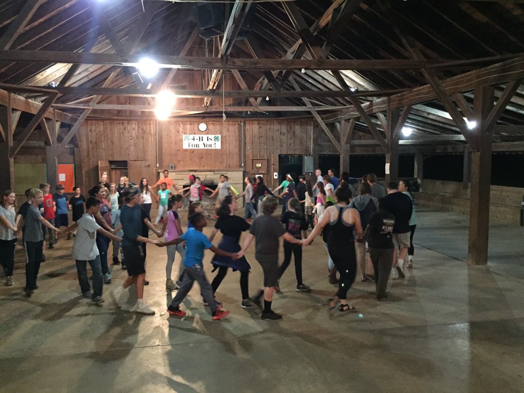 MarthaMmickey's tweet photo. Dancing feet at Camp Ohio! @ColHillsElem #ItsWorthIt https://t.co/riBWO7fsMH