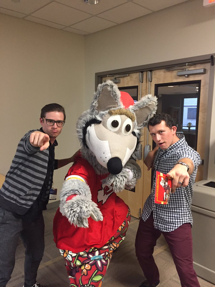 MattMarrs1's tweet photo. Wrapped up day 1 of @Send_KC @sendnetwork assessment with a special visitor. https://t.co/1WuxoCgEsN