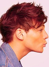 WhyLarryIsReal tweet media