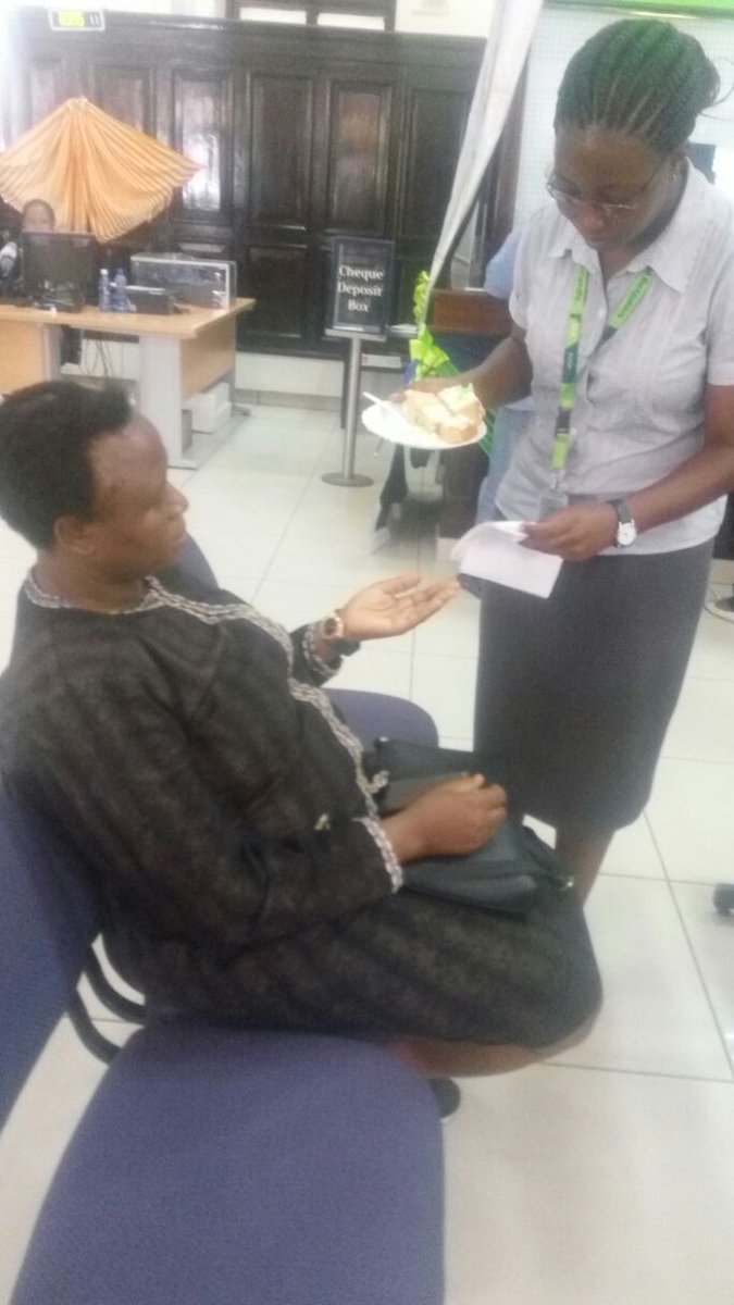 DGithuto's tweet photo. T/Sqr Sharing cake with our loved customers.
#CSWEEK2017 #KCBLovesYou @KCBGroup @NelsonOpembe @abunafy @LucyMwirigi https://t.co/WaA9d7w7r0