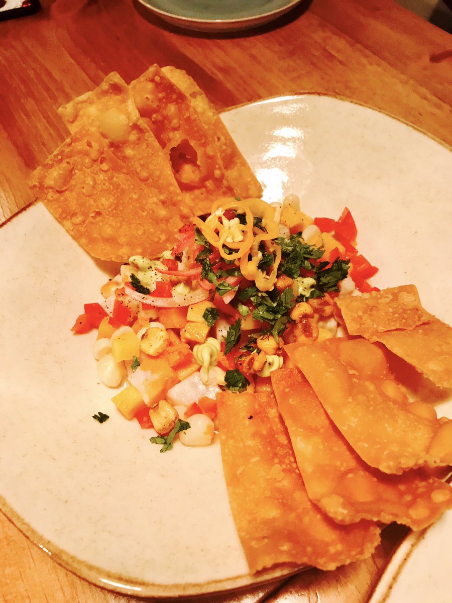 karygf26's tweet photo. #LaBarcaza desde mañana abierto. Ceviche Peruano, agua chile verde, ostiones kumamoto... 👌🏼 https://t.co/VWBRfpznNP