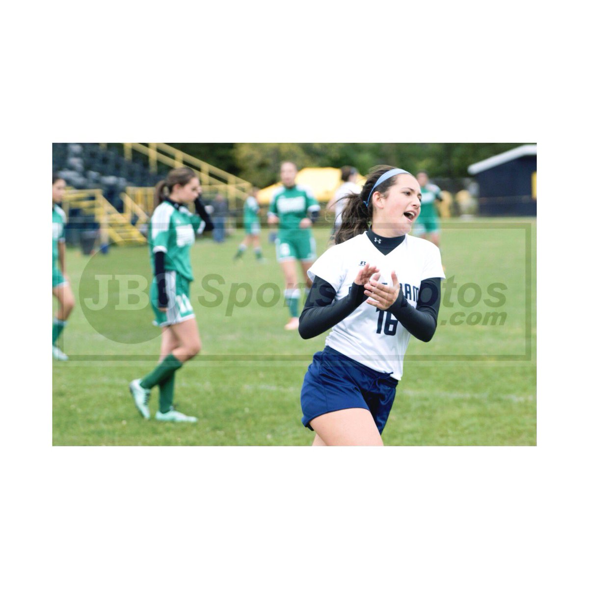 ryn_xii's tweet photo. #ndsoc🤦🏽‍♀️😋💛⚽️ https://t.co/tcjF6oya2B