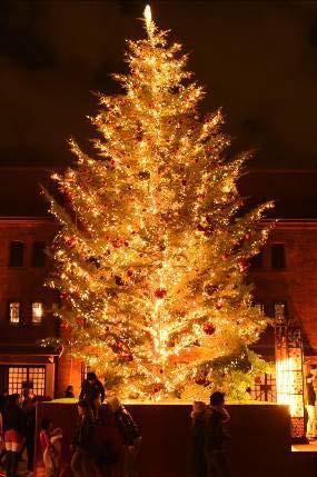 Fashion Press ドイツ発祥 クリスマスマーケット In 横浜赤レンガ倉庫 クリスマスブーツ型マグカップ ホットワイン T Co Q0yhriapvp