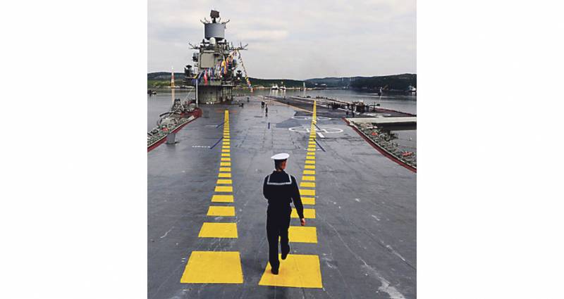 Пикирующий трамплин
.... практически готовый тренажер в Крыму простаивает
topwar.ru/126439-pikiruy…