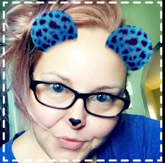 Chloesmama7's tweet photo. #vibranthair #limecrime #loreal #metalics #ferai #rosegold #peach #multifaceted https://t.co/D3dn0nRkXy