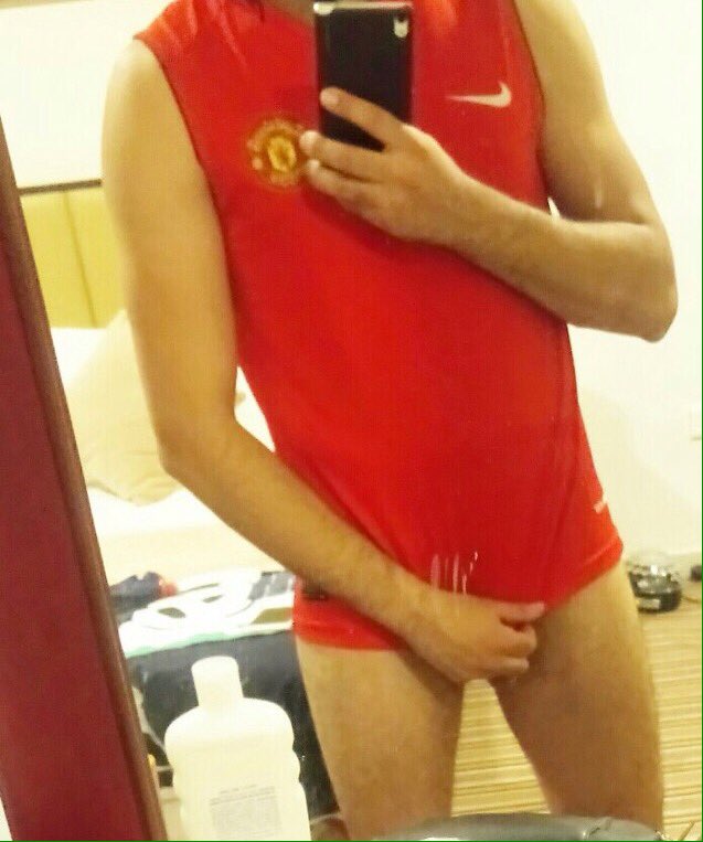 #مبادل_جدة  😬 انا   مبادل  ١٧٤ ٦٤ ٢٧ ابيض وسيم