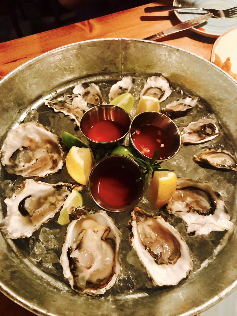 karygf26's tweet photo. Concepto nuevo en Hermosillo #LaBarcaza en Calle Leon Guzman 18 entre Gomez Farias y Morelos, desde mañana abierto! #OysterBar hay que ir! https://t.co/tFXpktr7fi