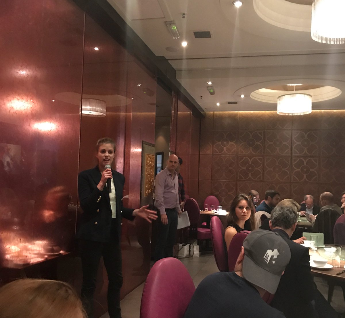 piadiribarne's tweet photo. 👏🏼👏🏼 pitch by @CelesteOJ at @techstars investor lunch @Live2Leave 🍚🍜 https://t.co/rNuLkym5HQ