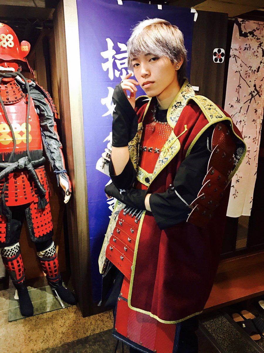 パフォーマー マジシャン健斗 現在 戦国個室居酒屋戦 いくさ にて武士をしています 戦国時代にタイムスリップ 極上の和食とパフォーマンスを楽しんで下さい 健斗に会いに来たよ で10 Offサービスしています T Co Jqdehvim1z T Co
