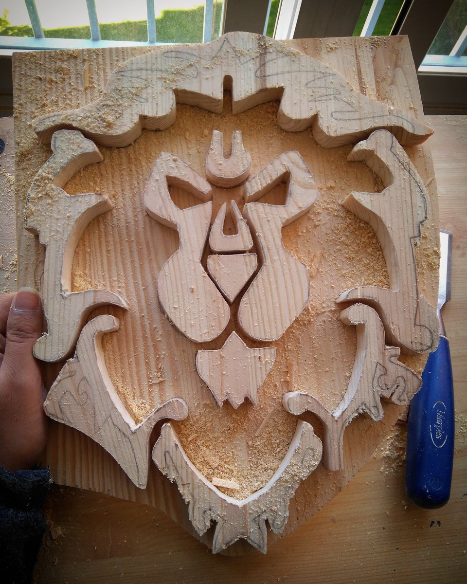 iamvickyart's tweet photo. Tachaaaaan~!! The alliance is coming! 💪

#woodworking #worldofwarcraft #alliance #Vickyart https://t.co/eRsqZwUIHf