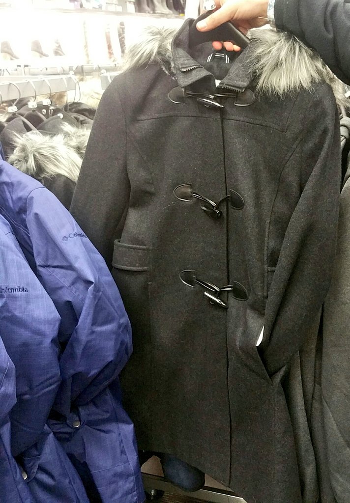 modern_mama's tweet photo. Ooo nice winter coats! #markscanada @MarksCanada #vancouver https://t.co/GyBgGLN9Vb