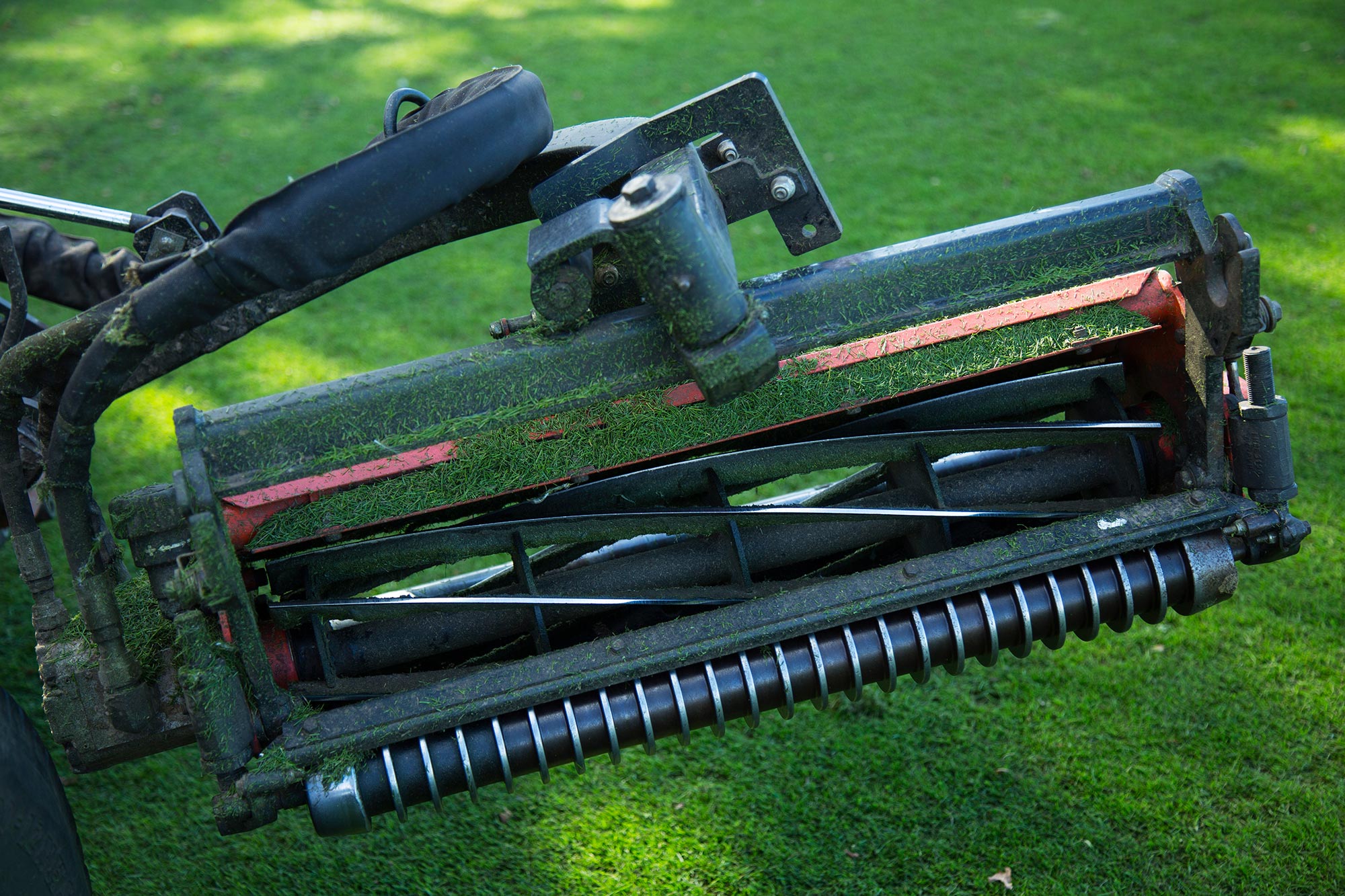 Tillers Turf on Twitter "Jacobsen 405 mowing our Greens on soil
