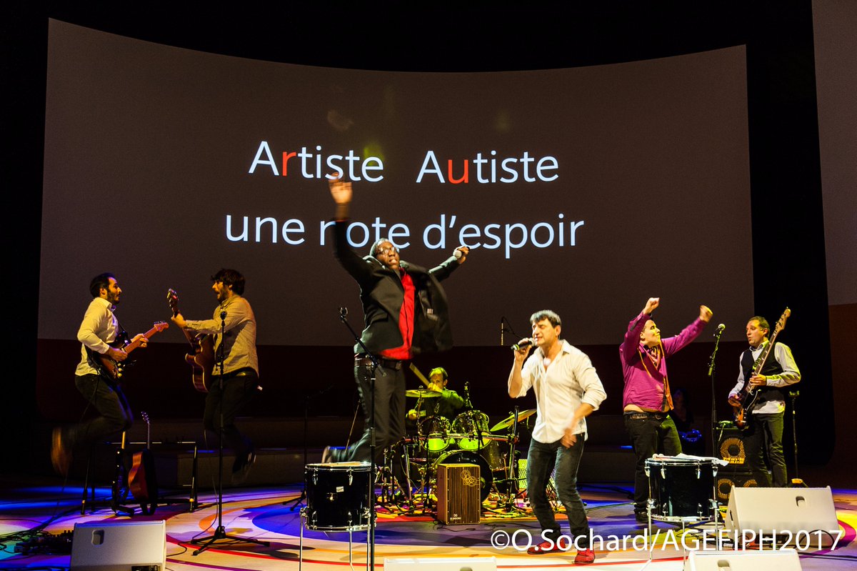 Bravo et merci à <a href="/Alainmiro/">Alain Miro</a> et aux <a href="/percujam/">percujam</a> pour avoir clôturé la soirée en beauté ! #Agefiph2017