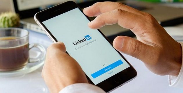 #LinkedIn renforcera son offre #RH avec Talent Insights #drh #recrutement microblogit.com/linkedin-renfo…