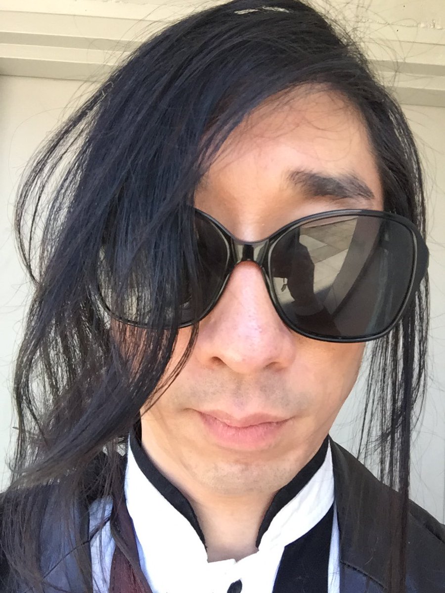 JaidenLillith's tweet photo. Just a wandering Dom/me with my bag of evil #prodomlyfe #prodom #travelling #bagofevil https://t.co/EKfYpfrIno