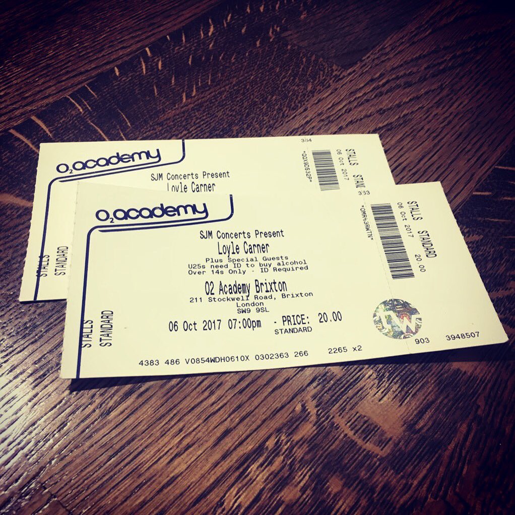malenka_olenka's tweet photo. Excited to fan-girl with @AndrewXcede tonight @LoyleCarner @O2academybrix #loyle https://t.co/re5UGpvqJr