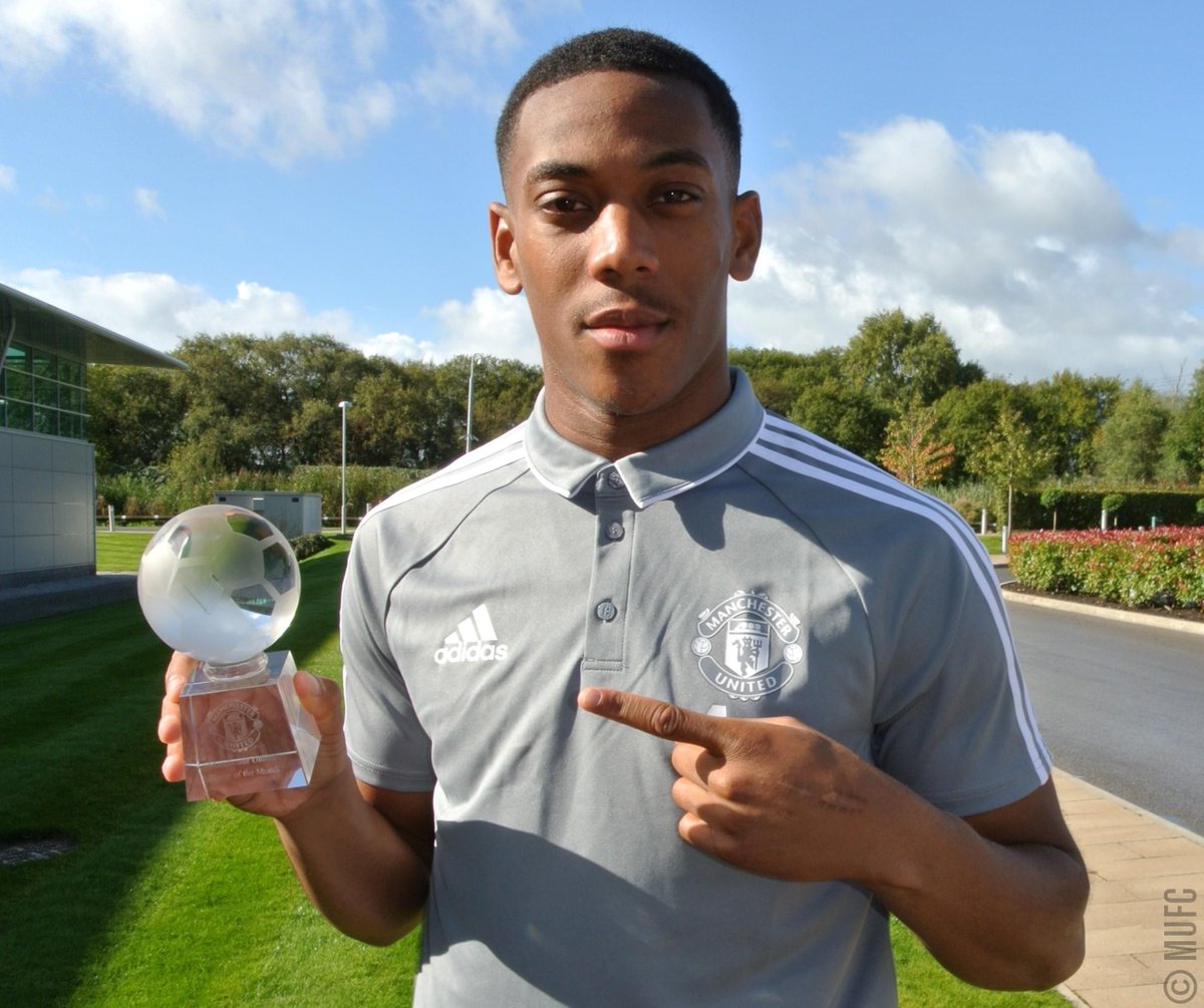 ManUtd's tweet photo. Our Player of the Month for September - @AnthonyMartial! https://t.co/bYDJPVwfso