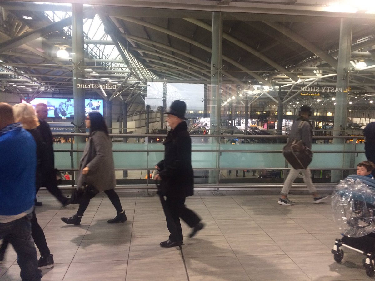 CharlesHeslett's tweet image. A different class of passenger on the train the other day...#Hatsoff #QualityThreads