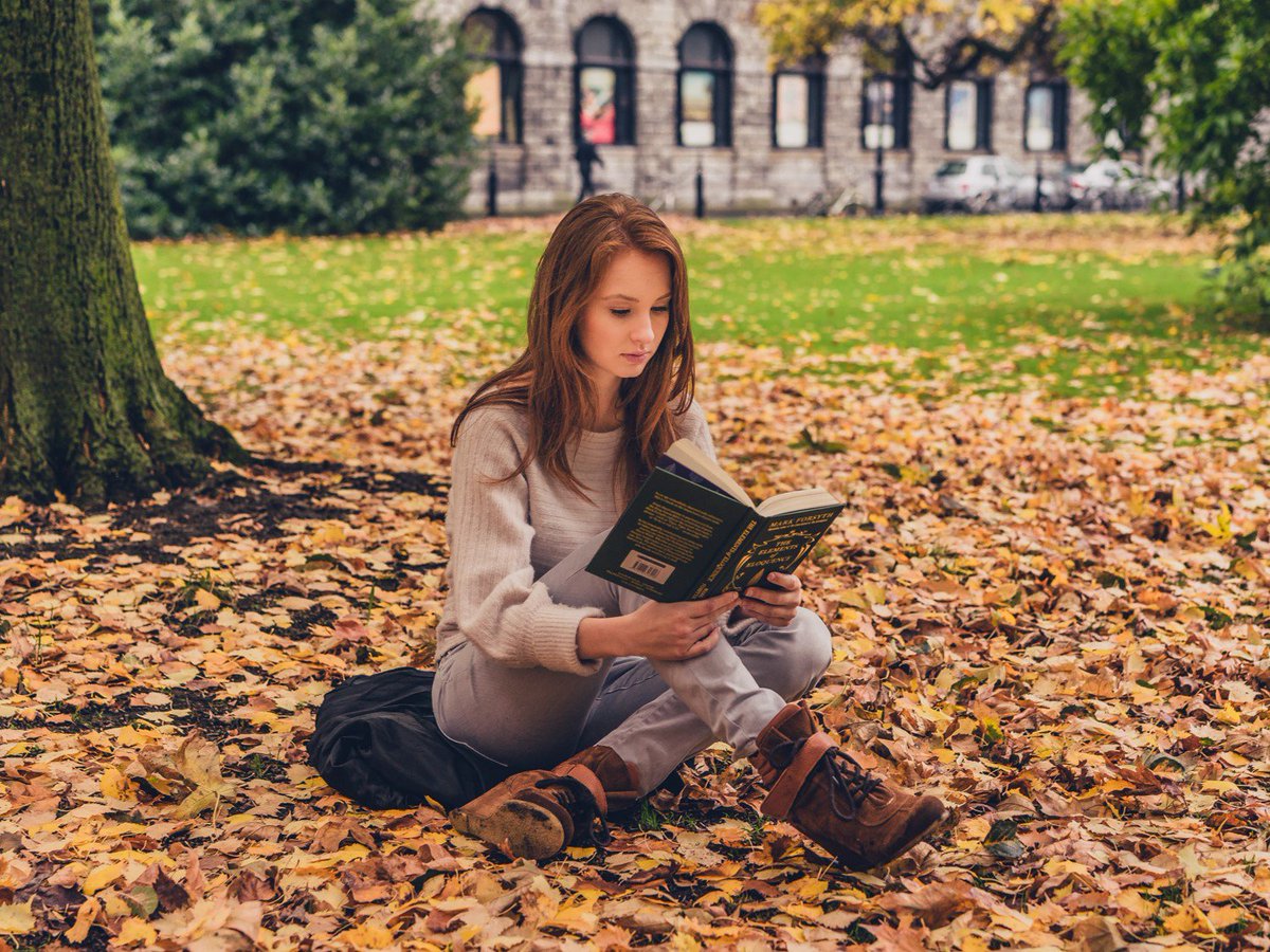 tcddublin's tweet photo. Check out @tcdalumni and their book of photographs taken by staff, students and alumni #Trinity425
https://t.co/V86B6Vy9KC https://t.co/C2CVkohnHV