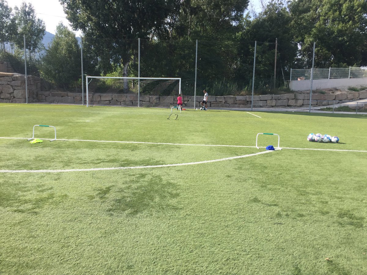 Iniciades les tecnificacions individualitzades #nousserveis #somhi #somfootballgenius