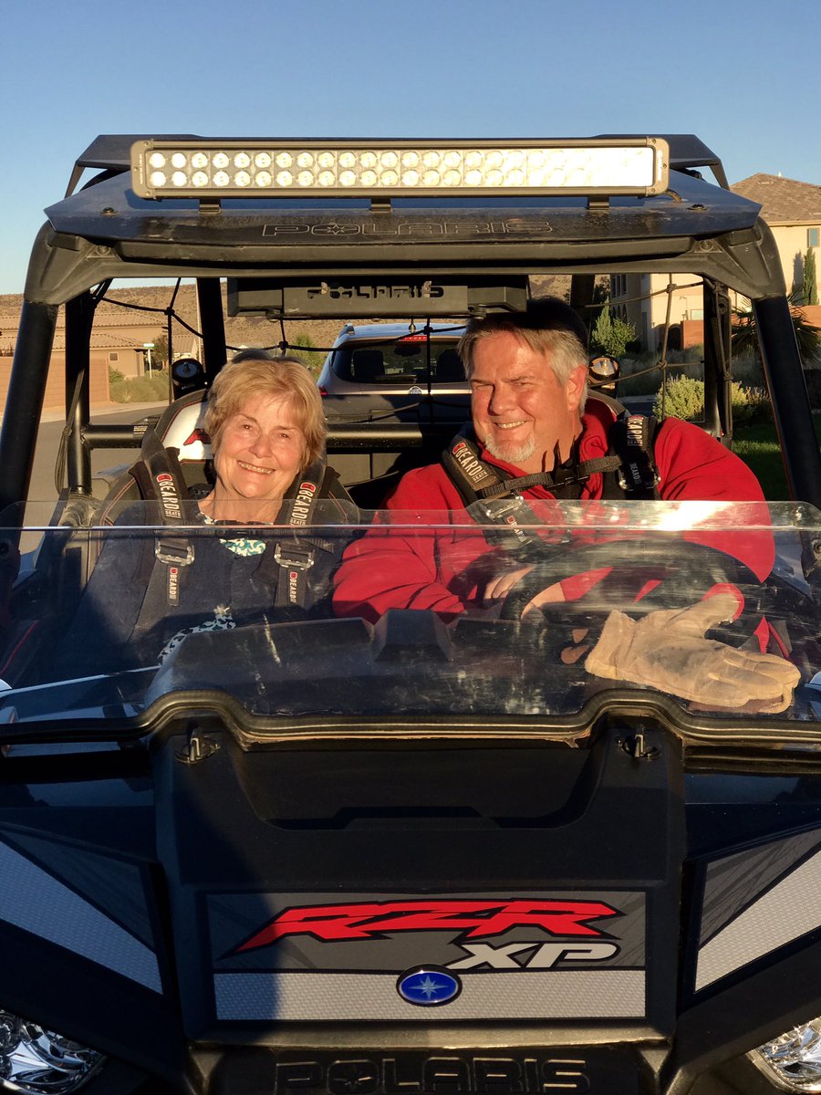 MelanieBehunin1's tweet photo. Night riding at Sand Hollow @tbbehunin #ExploreUtah #celebrateutah #Diamondsofutah #UtahSP60 https://t.co/RljSW4z5qo