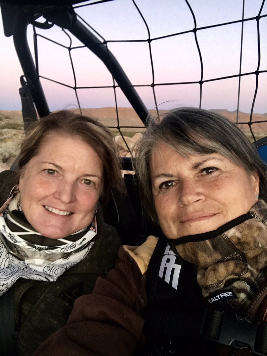 MelanieBehunin1's tweet photo. Night riding at Sand Hollow @tbbehunin #ExploreUtah #celebrateutah #Diamondsofutah #UtahSP60 https://t.co/RljSW4z5qo