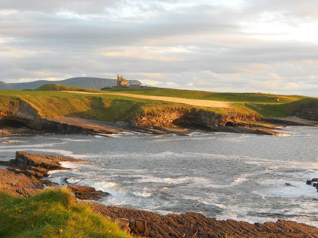 The spectacular Mullaghmore - one of the best #surfing spots in the world! #WildAtlanticWay