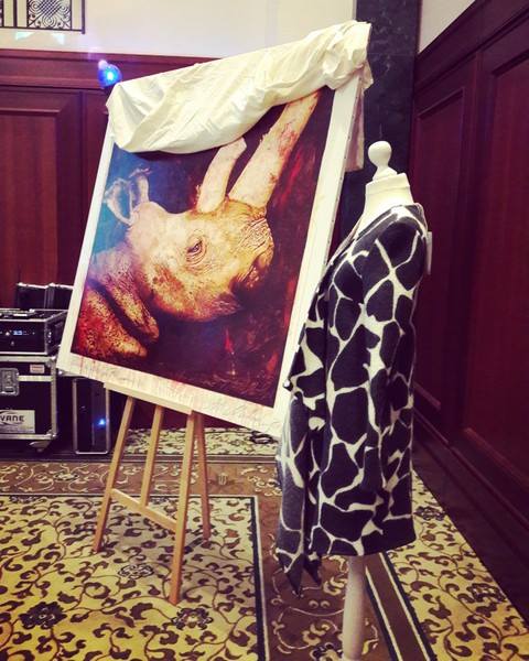 <a href="/BERLINA_PFLANZE/">Inga Lieckfeldt</a> YESTERDAY'S MISSION Saving the last 3 Northern Rhinos! #savinglives #savinganimals #northernrhino #charity #berlindesigner