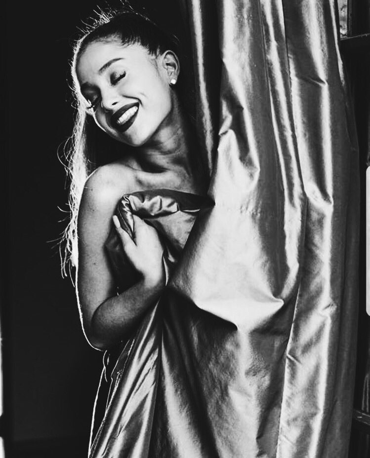Best Ariana pics (@bestarianaplcs) on Twitter photo 