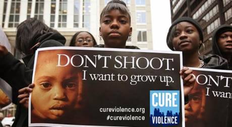 A @JohnJayREC study shows gun crime rates drop in #NYC areas where @CureViolence operates.
Shootings drop by 68% in South #Bronx. Great job!
