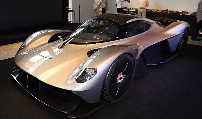 bmw335ienergy's tweet photo. 【アストンマーティン(Aston-Martin)】95%の���上がり！？「ヴァルキリー」のほぼ完成系が都内にて発表！！ - https://t.co/mFiYAKThtw https://t.co/CDIzv0pupl