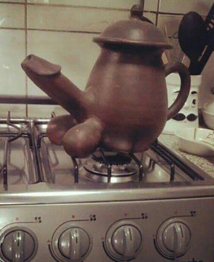 LongStandd's tweet image. We all know someone who's a little teapot, short and stout.