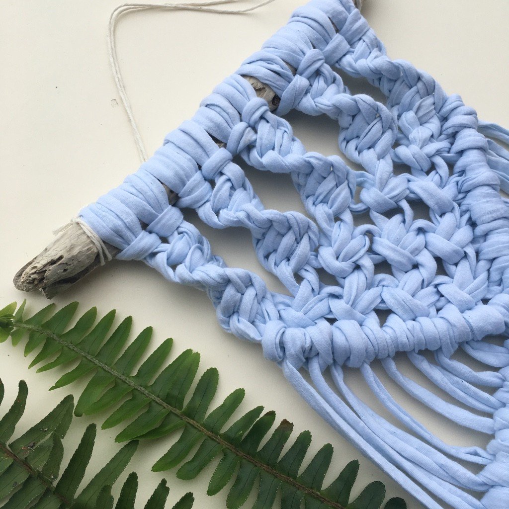#Upcycled Macrame Wall Hanging Workshop will teach you all you need to create your very own crafty masterpiece upcyclestudio.com.au/workshops-sydn…