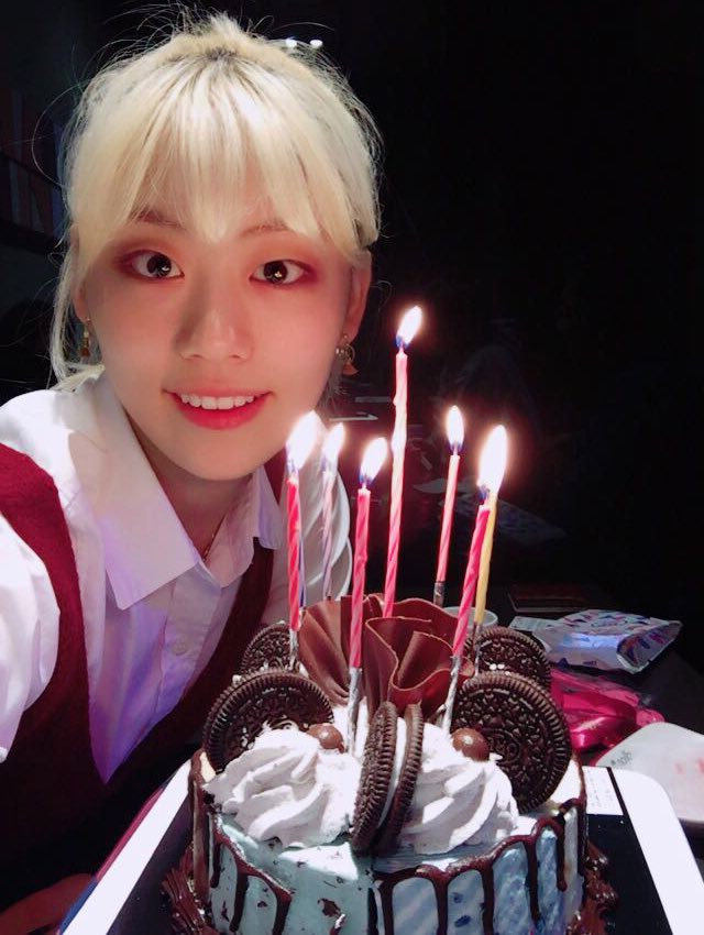 오늘 생일 축하해주셔서 정말 감사해요ㅎㅎ
엄마아빠오빠 사랑해 😍👨‍👩‍👧‍👦😍